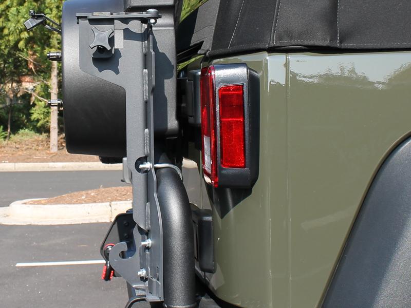 AEV JK HI‑LIFT / PULL-PAL MOUNT